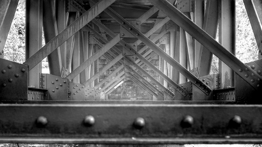 Structure